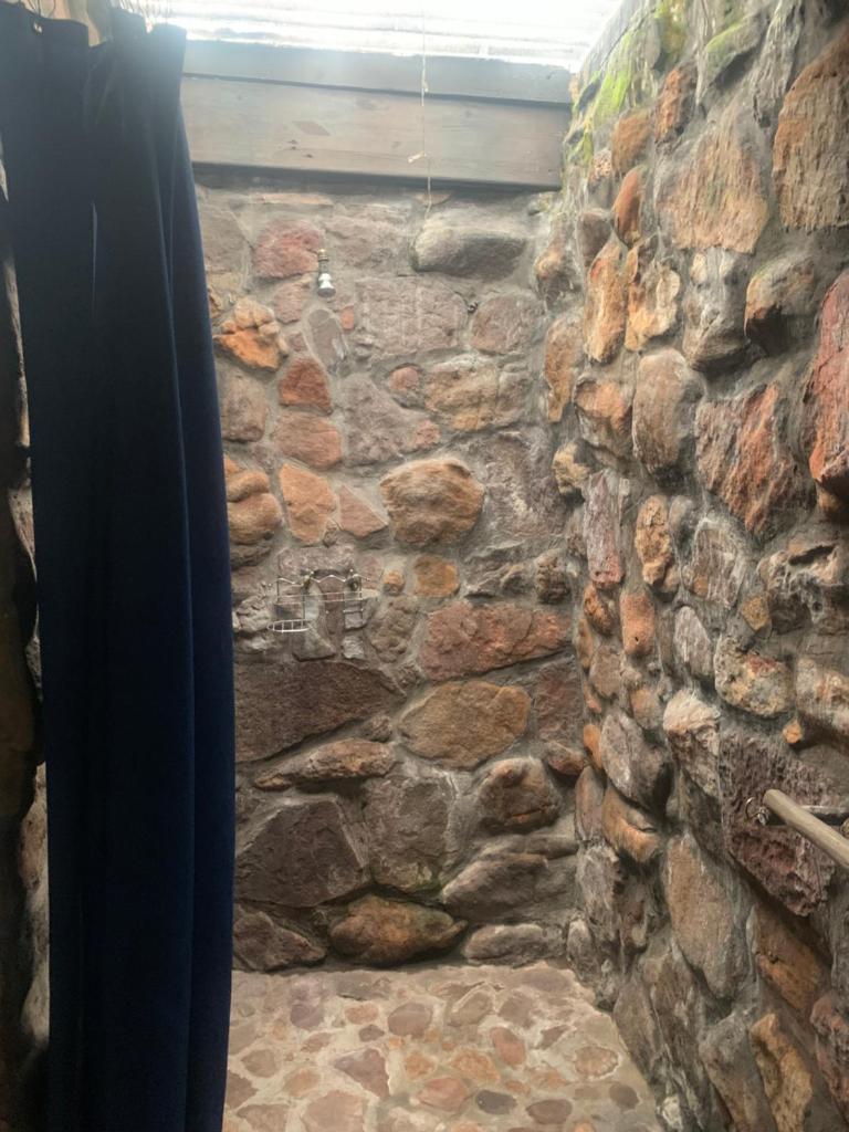 Stone cottage photo 2
