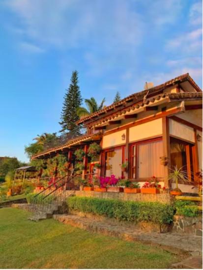 Restful private retreat in Dapa with Jacuzzi
