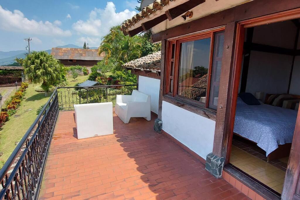 Restful private retreat in Dapa with Jacuzzi photo 3