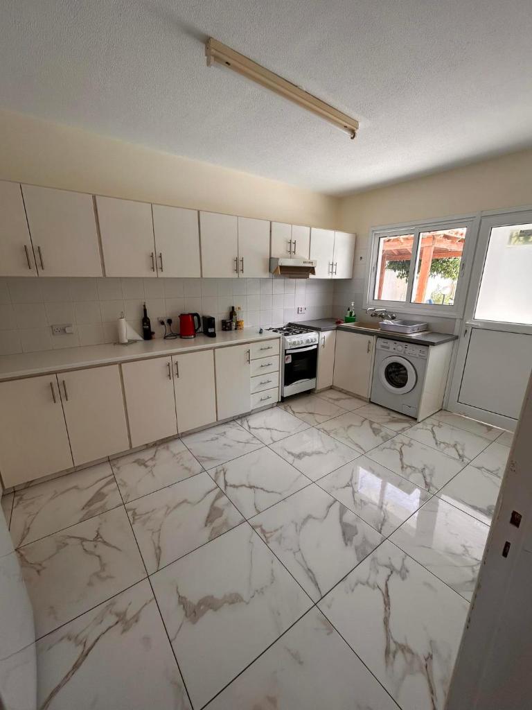Amazing villa in Chloraka Paradise C1 photo 2