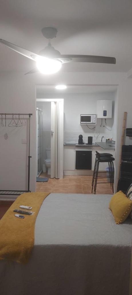 Loft 3 Nuevo,tercera planta sin ascensor,pequeño y coqueto,wifi y aire acondicionado photo 1