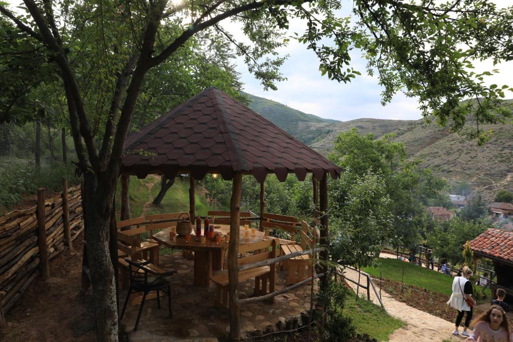 Guesthouse Pogradec photo 2
