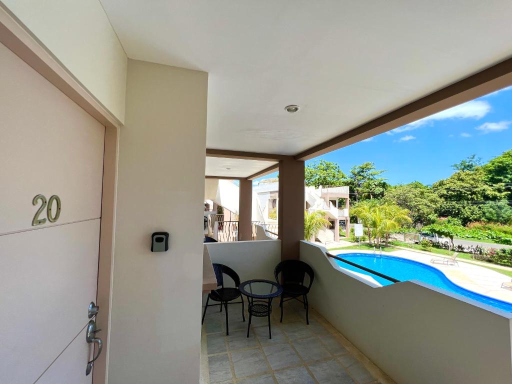 Charming Condo With A Rooftop, Across Beach photo 1