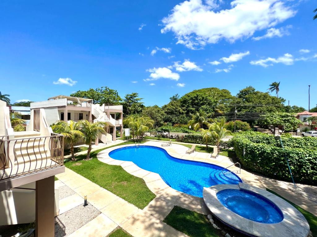 Charming Condo With A Rooftop, Across Beach photo 2