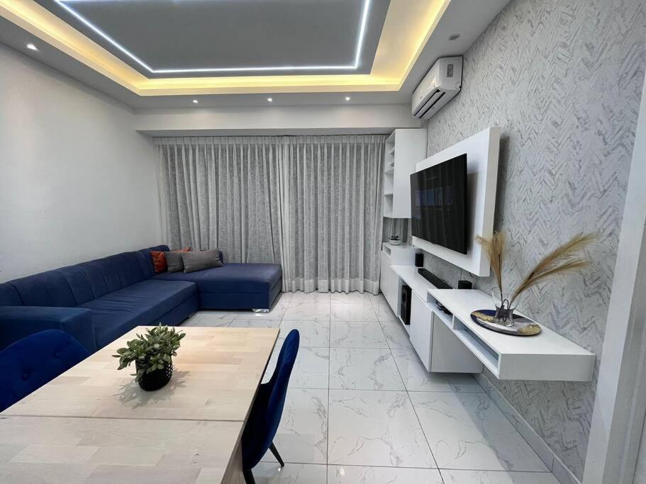 Apartamento de lujo en Evaristo Morales con jacuzy en área común