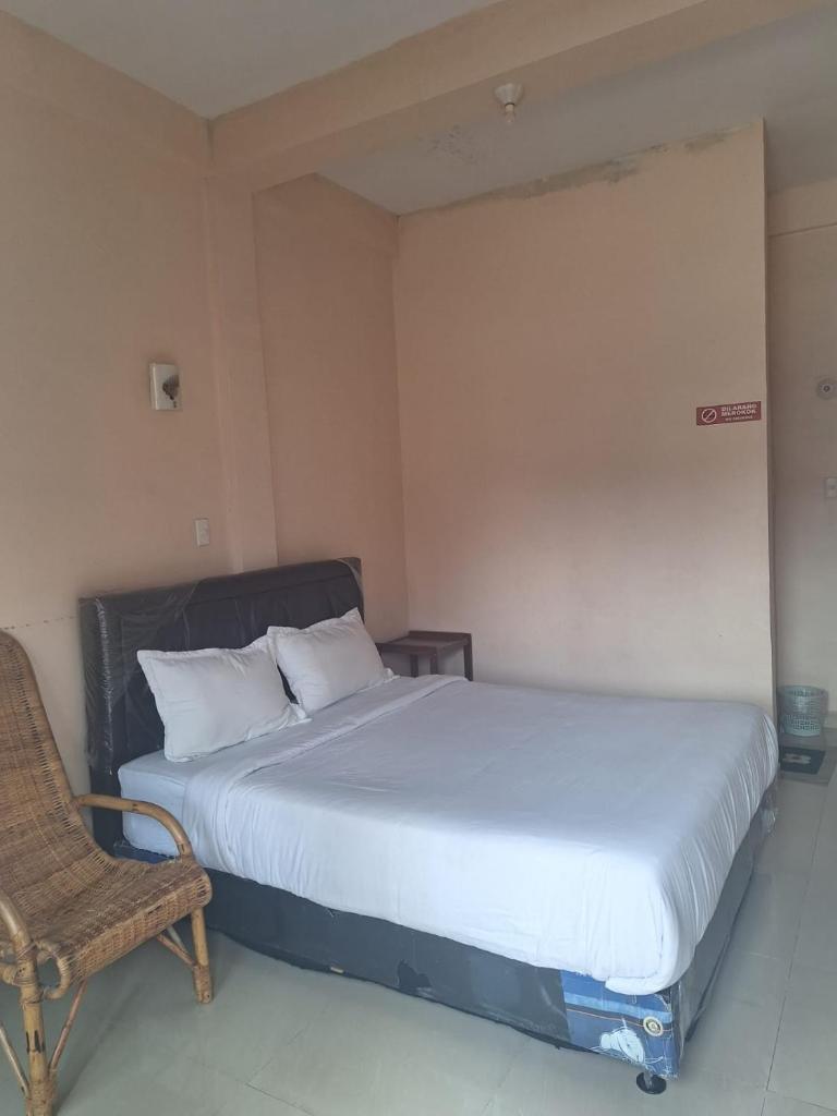 RON'S Guest House Berastagi photo 3