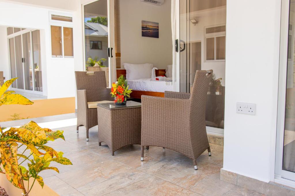 Macmillan's Holiday Villas - Tap to explore photos