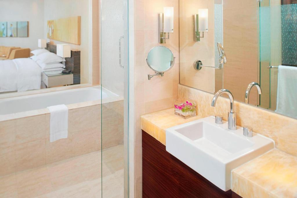 Khách Sạn Sheraton Nha Trang 