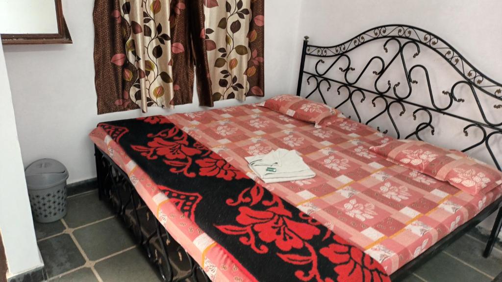 Jag Niwas Guest House & pure veg restaurant photo 1