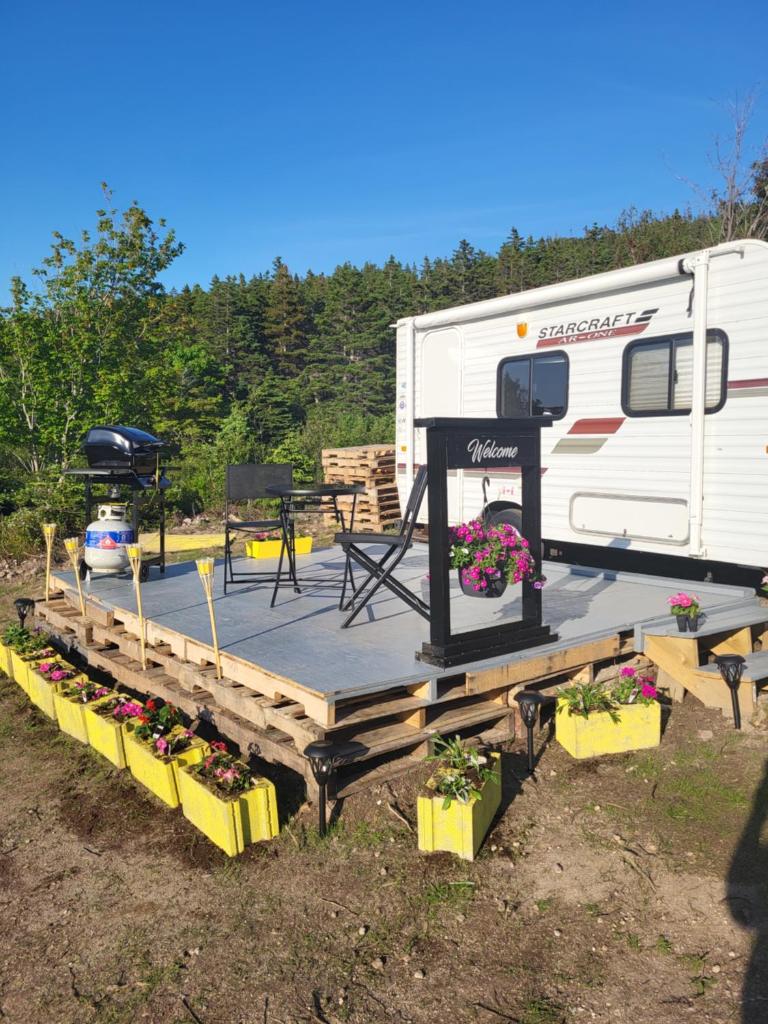Moceanset Getaways - Ocean, Mountain & Sunset Views - Cozy Accommodations photo 3