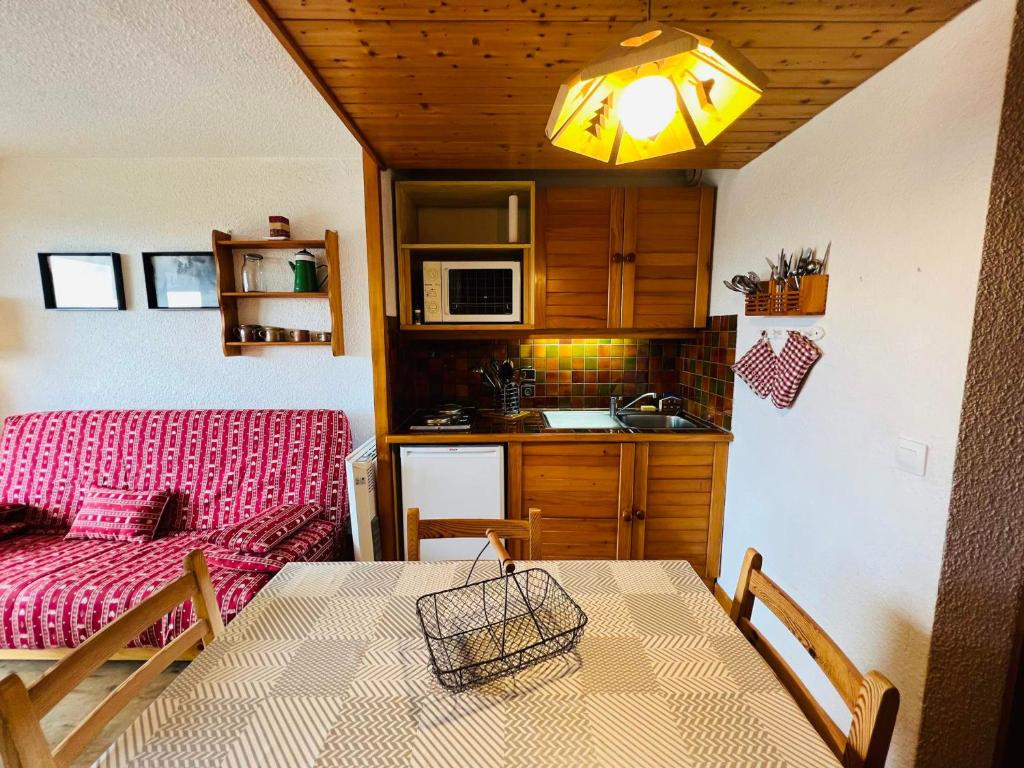 Studio Les Saisies, 1 pièce, 4 personnes - FR-1-293-166 photo 4