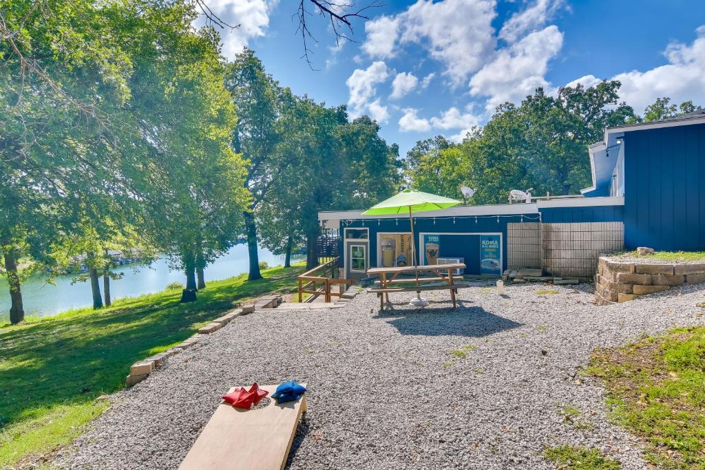 Kimberling City Cabin with Boat Slip, Deck and Pool photo 2