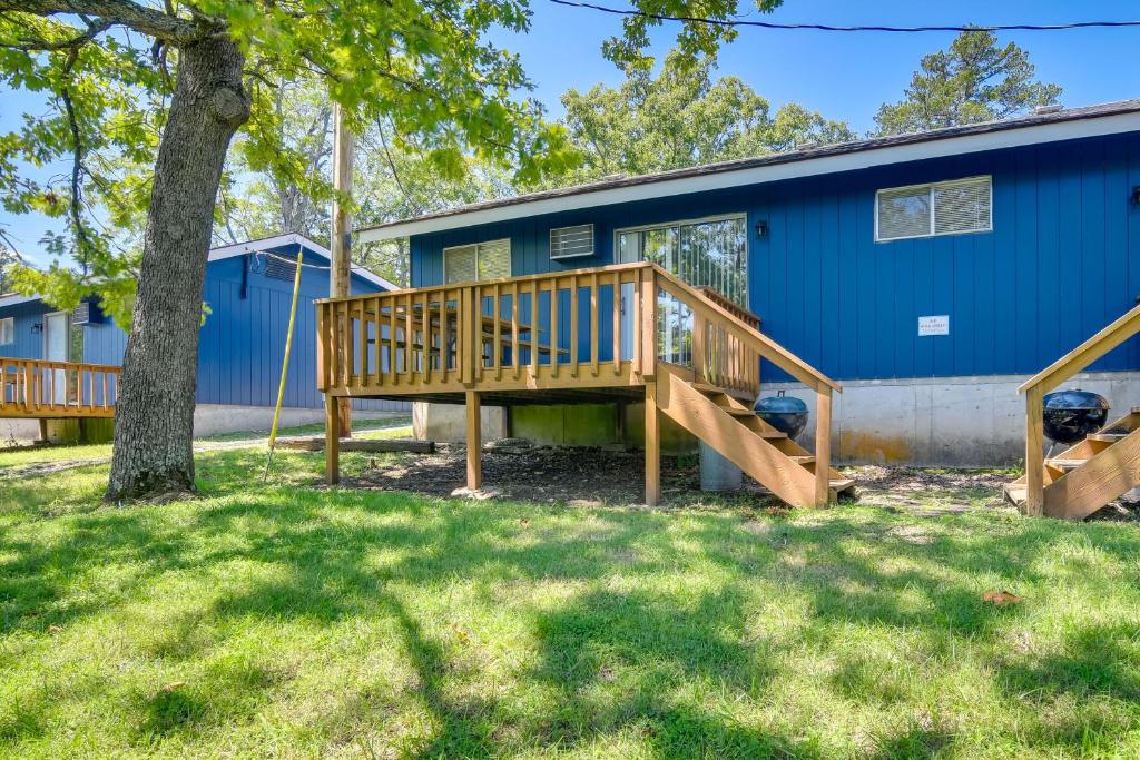 Vibrant Kimberling City Hideaway with Private Deck! photo 1