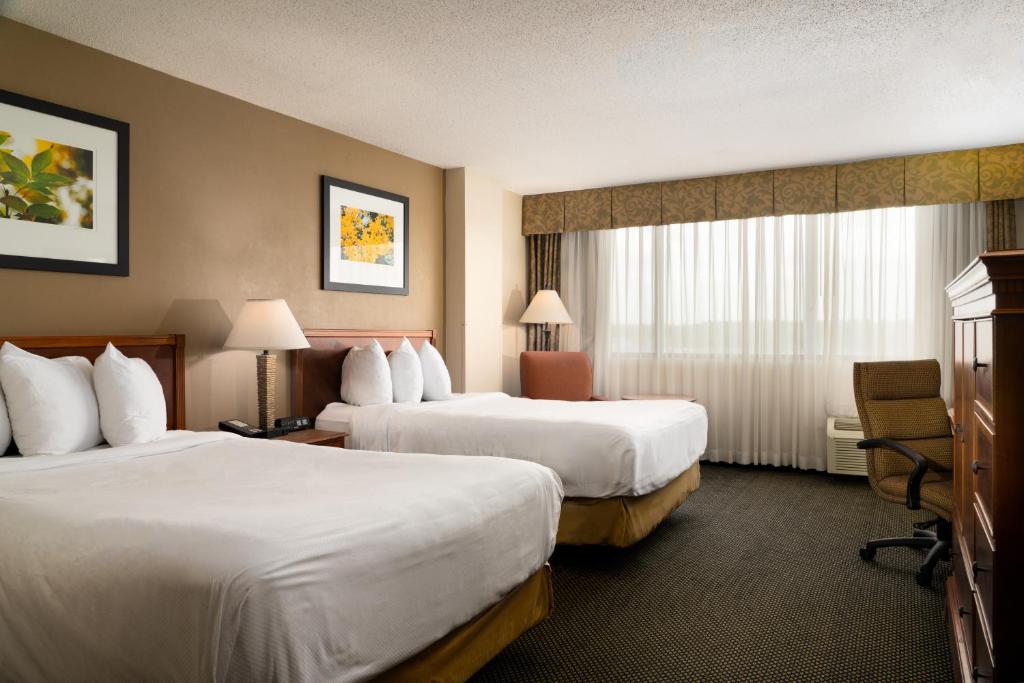 MCM Eleganté Hotel & Conference Center Beaumont image