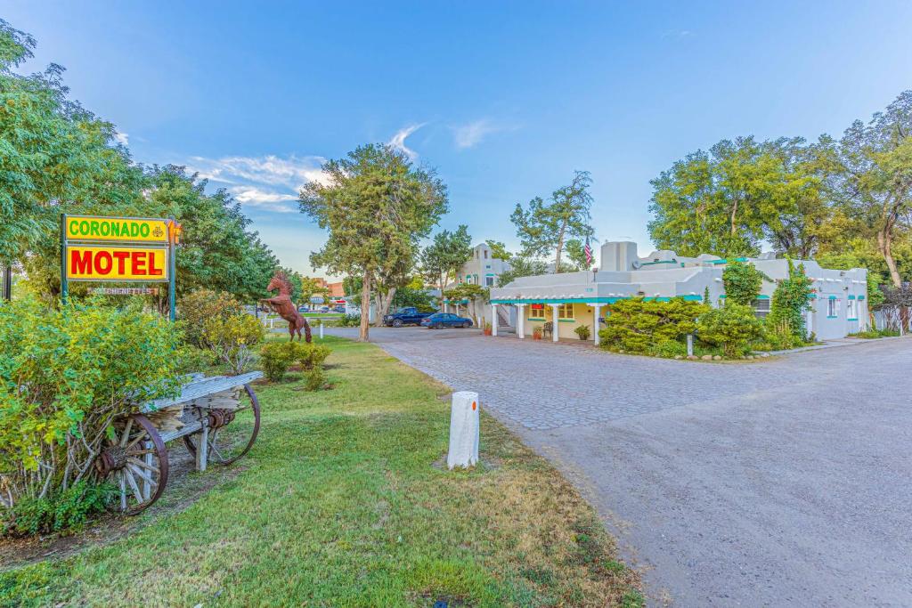Cornado Motel -Nostalgic Adobe Motel- photo 2