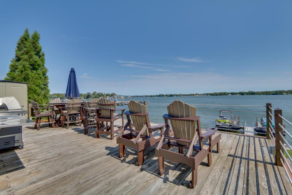 Lakefront Home with Rooftop Deck, Grill, Games! photo 1