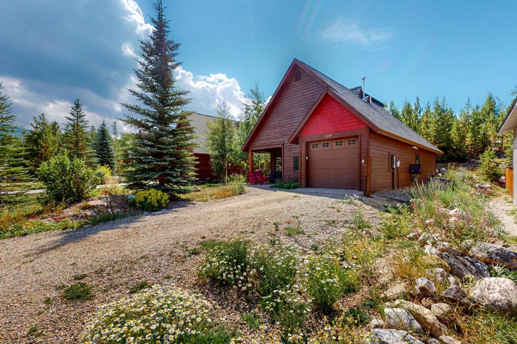 Cozy Cabin Retreat photo 4