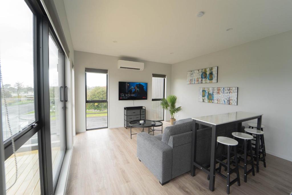 Sunnyhills Viewside Town House photo 2
