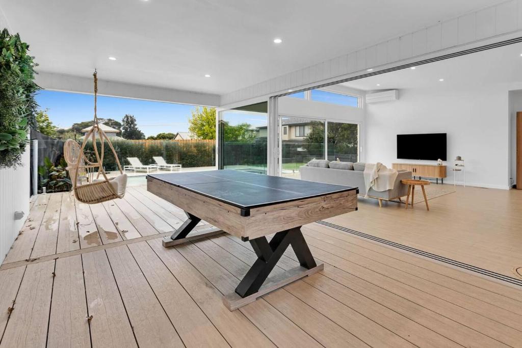 The Family Beachside Escape - HOUSE & GUEST HOUSE photo 2