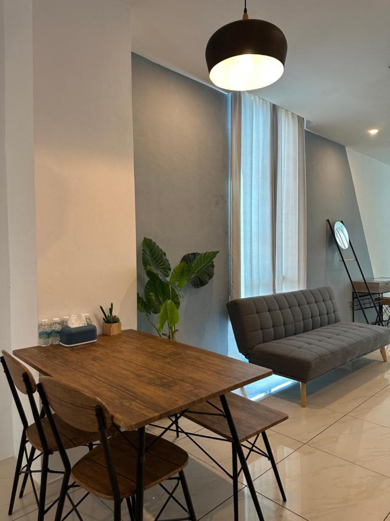 Stay In Manhattan suites itcc 5-6pax photo 3