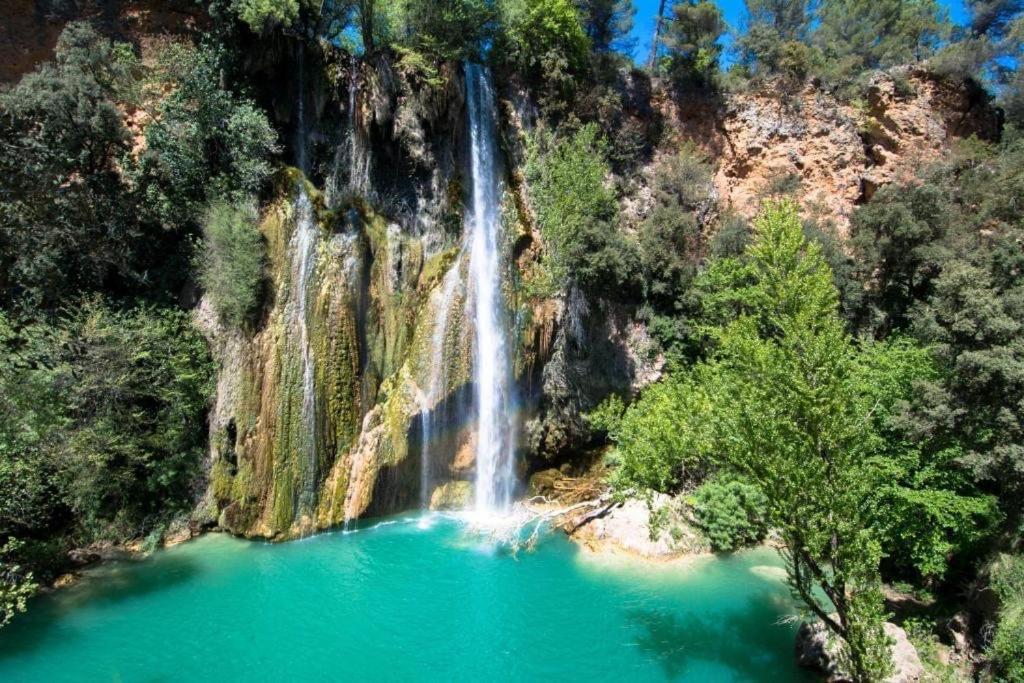 Superbe bergerie en cœur de foret avec piscine privée lac rivière cascades photo 1