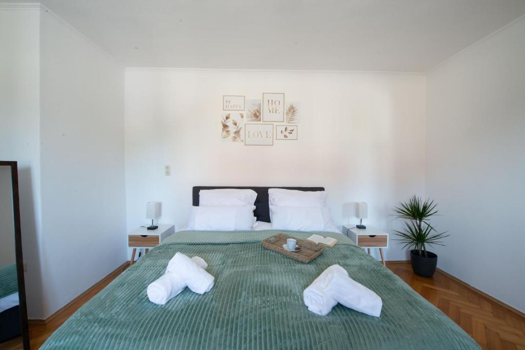 BeSSa Homes Haag 6 Personen 2 Schlafzimmer, 3 Betten, Balkon photo 2