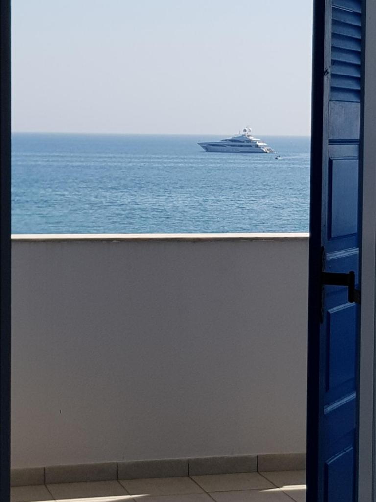 Rodothea and Adams on the Beach, Santorini photo 1