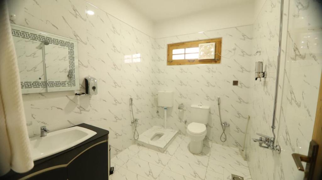 Dirleh Hotel photo 2