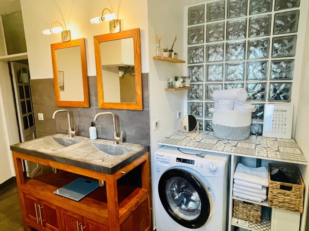 Maison Gabriel - Logement charmant au cœur de la Cité Médiévale - T3 75m2 photo 4