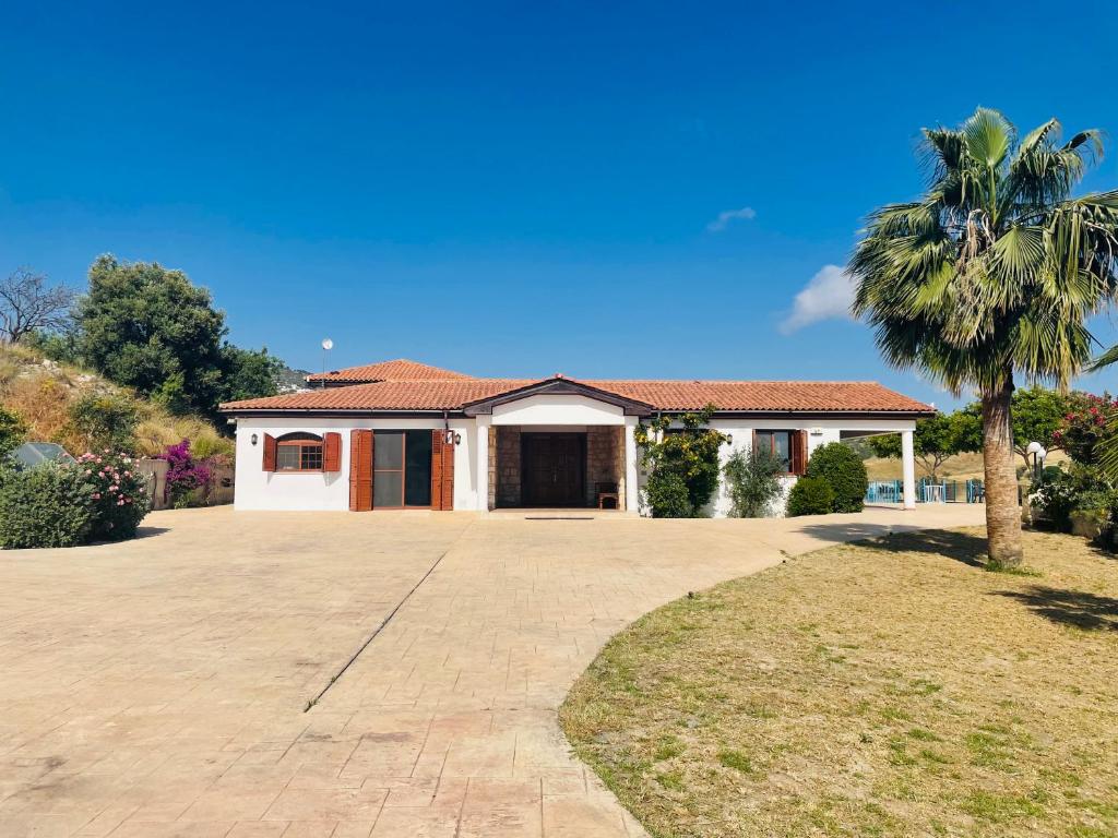 Beautiful Home photo 1
