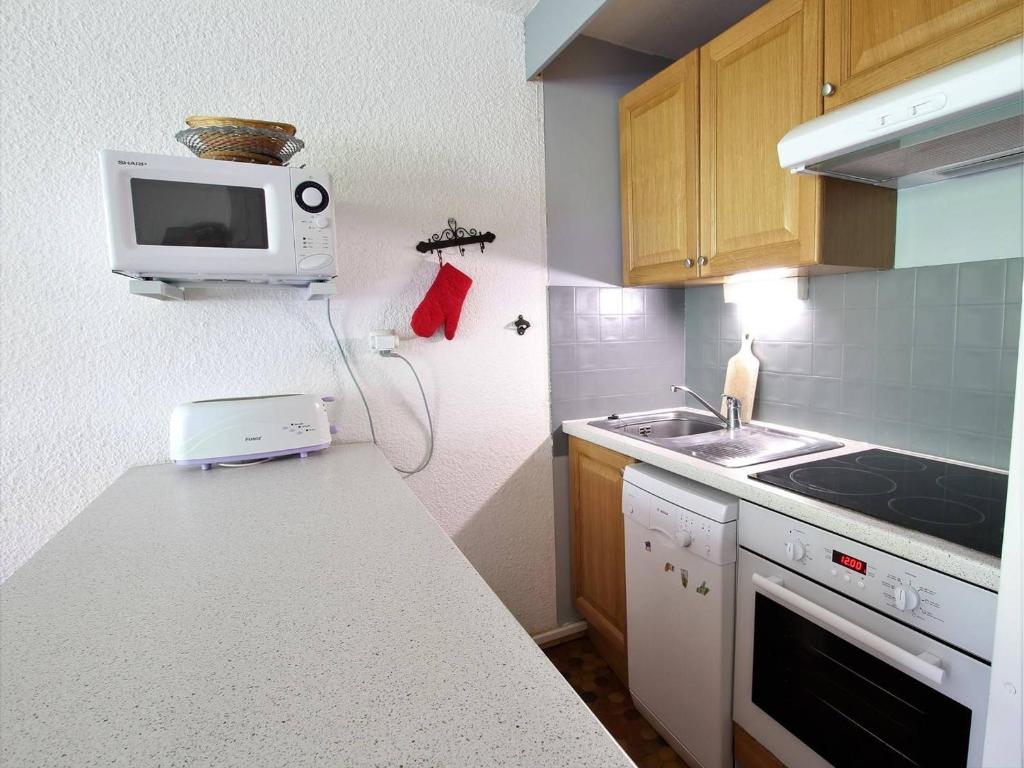 Appartement La Salle-les-Alpes, 1 pièce, 4 personnes - FR-1-330F-89 photo 2
