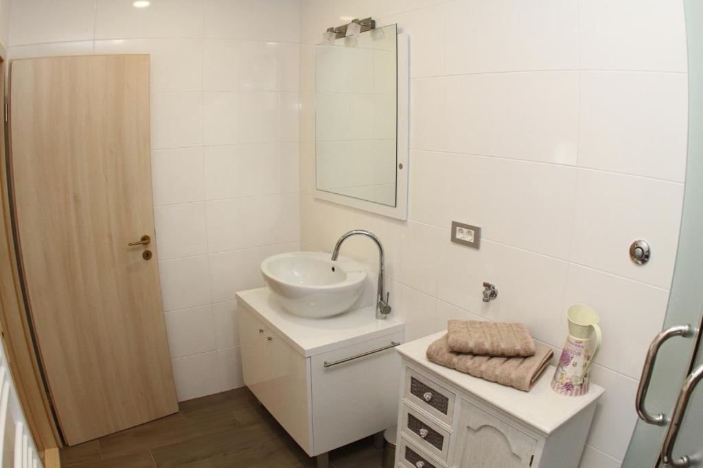 Studio Apartments Mirakul photo 2