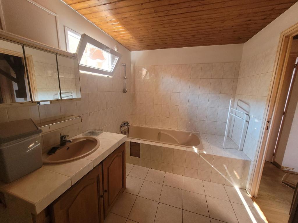 Gîte - location saisonnière photo 3