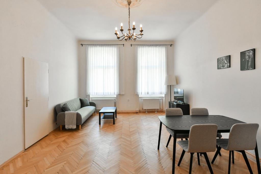 WSP Petrin Garden Apartments Room Type - One-Bedroom Apartment