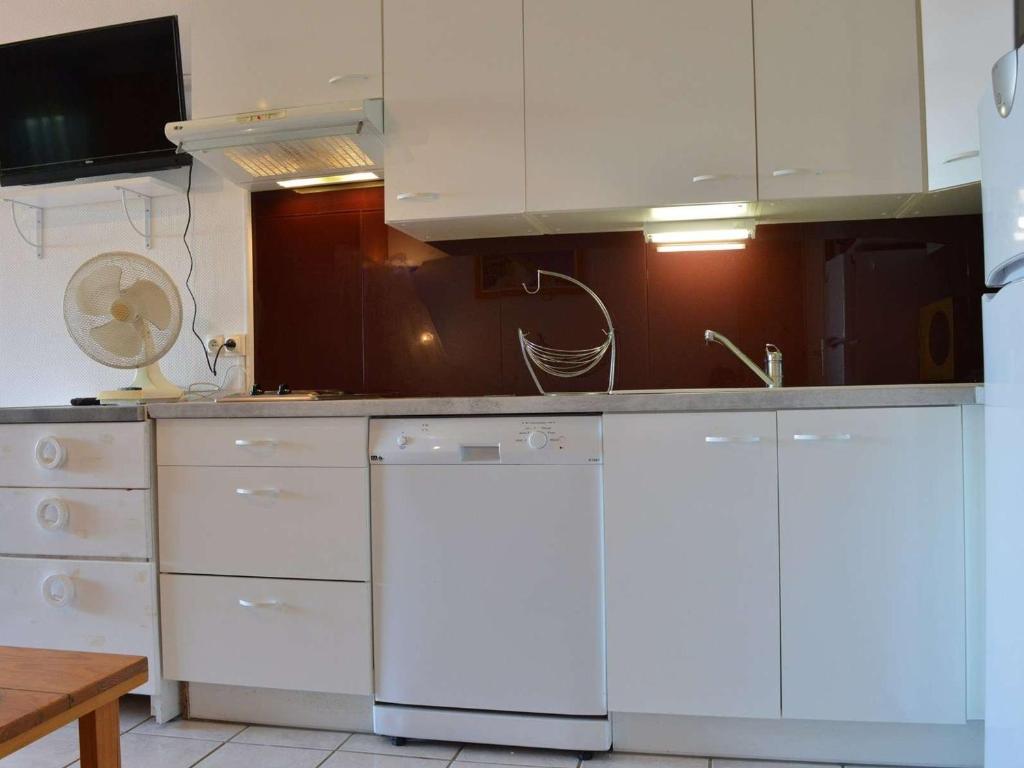 Appartement Fleury-Saint-Pierre-la-Mer, 1 pièce, 4 personnes - FR-1-229D-71 photo 4