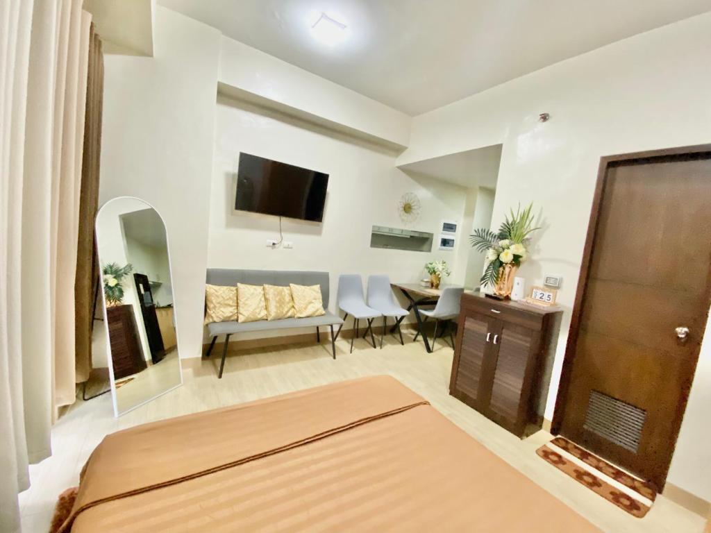 Homey-feel Studio Unit @ Lafayette Park Square Condominium photo 2