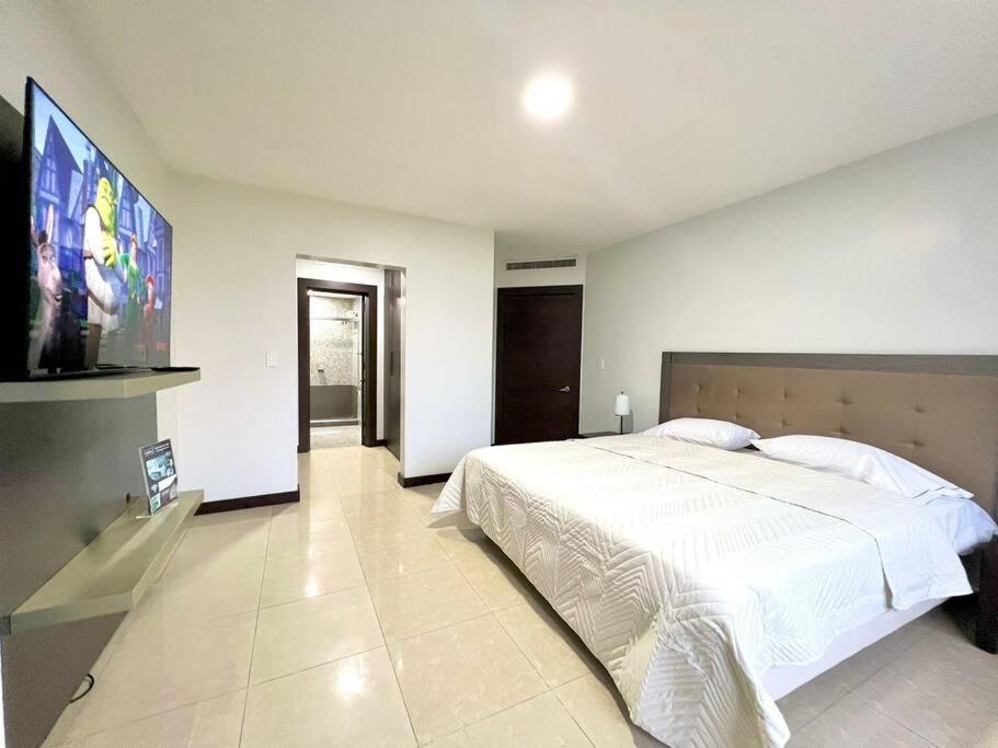 Suite de lujo Hilton colon photo 3