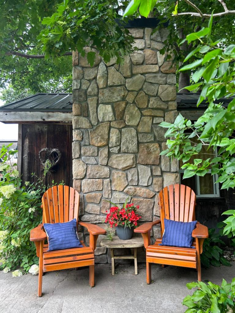 Cozy Guest House close to Wasaga Beach & Blue Mtn photo 1