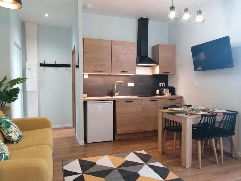 Suite Monstera by Welk'Home Inn - Appartement Premium - Troyes Centre photo 1