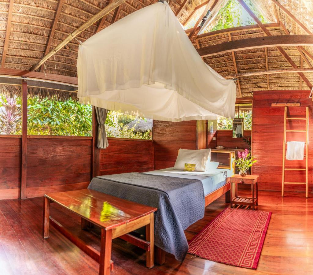 Ecolucerna Lodge Tambopata photo 2