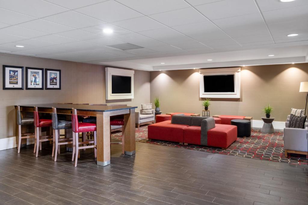 Four Points by Sheraton Mall of America Minneapolis Airport photo 1