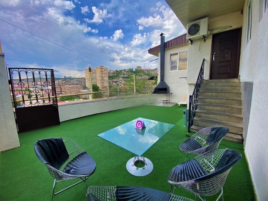 VIP Hotel-Villa 3 in the center photo 1
