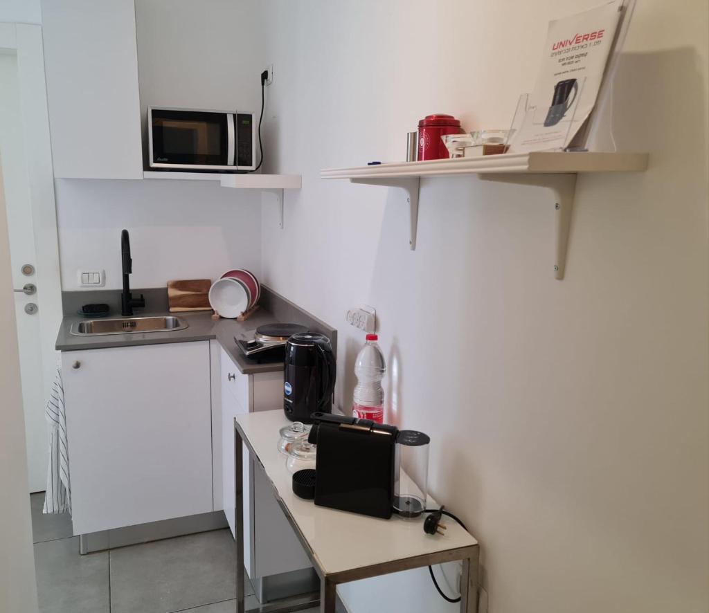 GivAt-Shmuel, Song Towers Studio photo 2