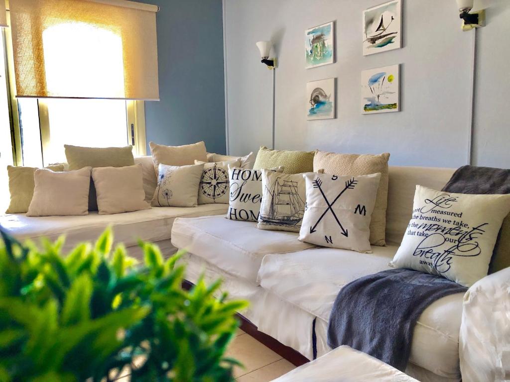 Lovely New Alamein Chalet w/ Sandy Beach Access photo 3