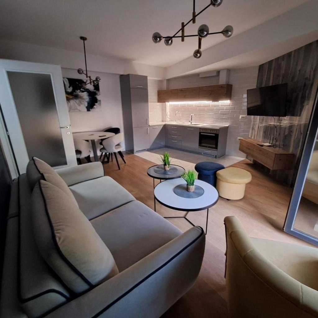 RINES Apartment photo 1