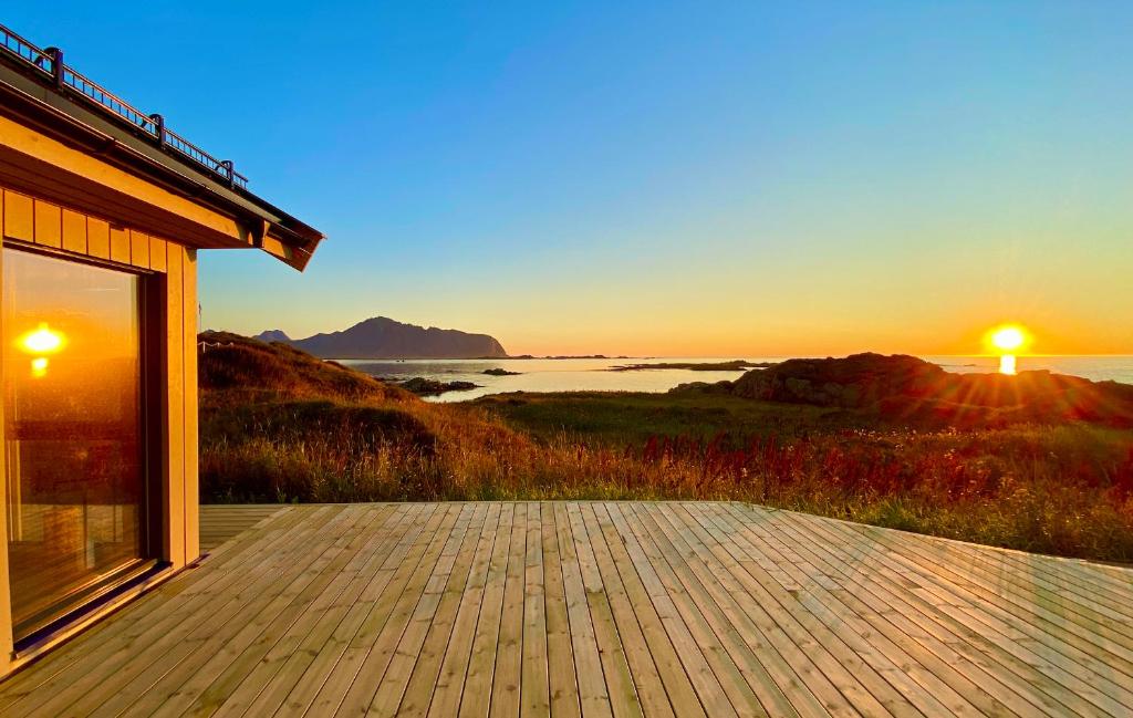 Sunset Panorama - Superior Cabin Lofoten photo 2