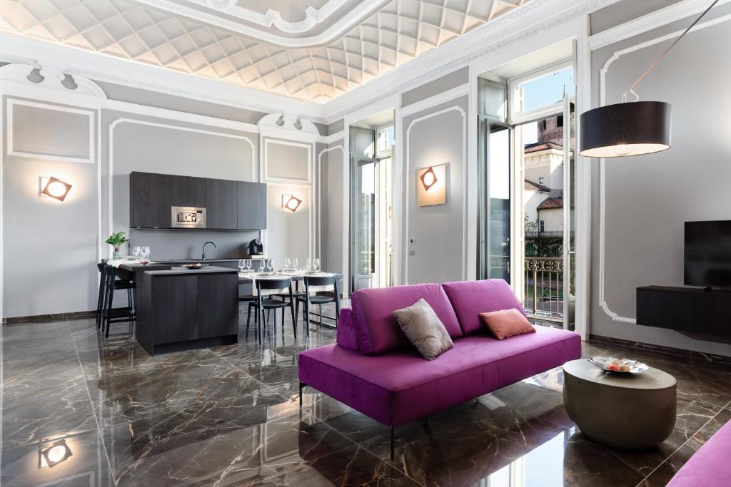 Q71 TIMELESS SUITES photo 1