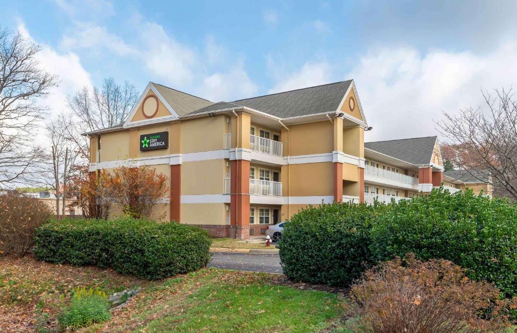 Extended Stay America Select Suites Newport News Oyster Pt image