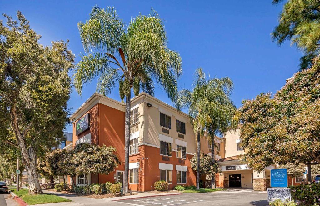 Extended Stay America Suites Los Angeles Glendale image