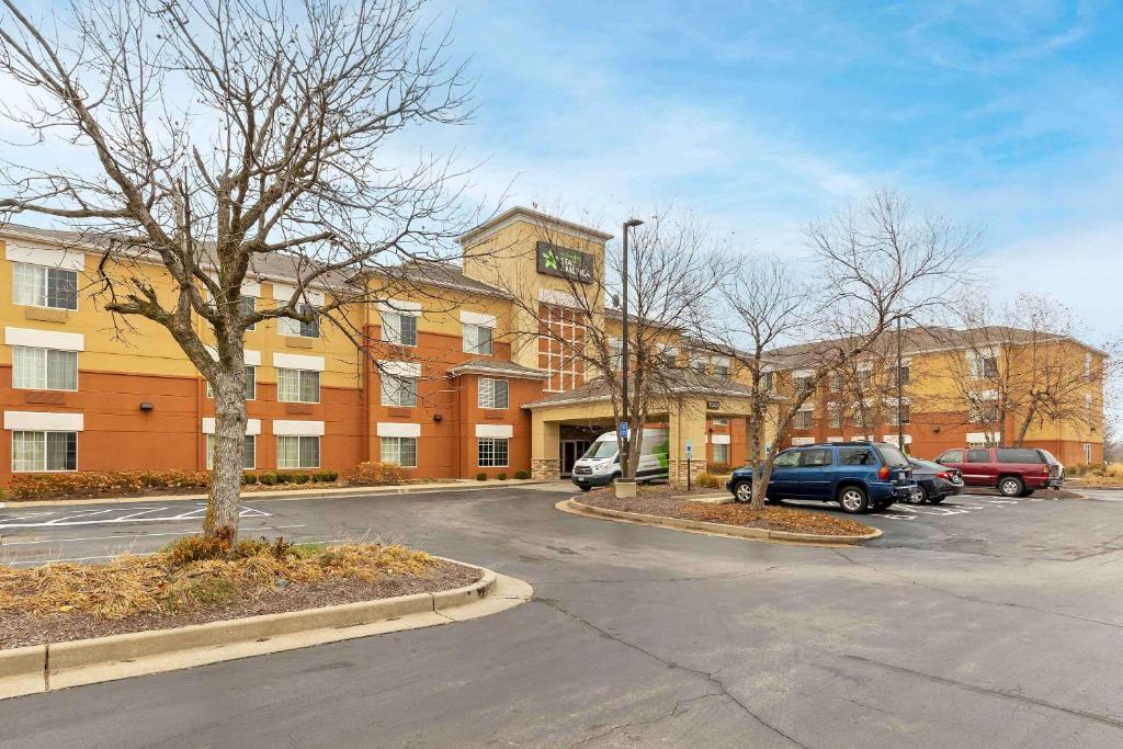 Extended Stay America Suites - St Louis - Airport - Central photo 2